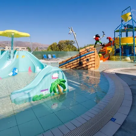 Selini & Waterpark 4*