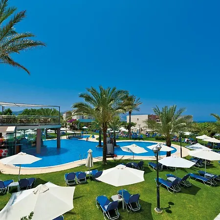 Selini & Waterpark 4*